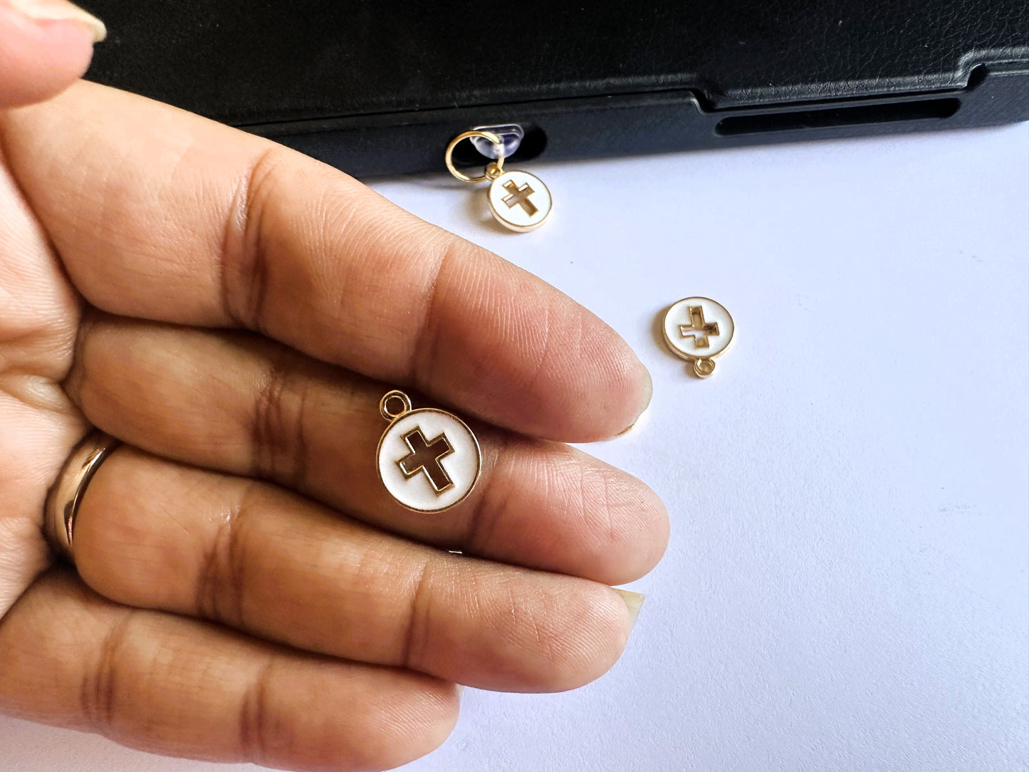 Cross Cutout (phone charm/dust plug)